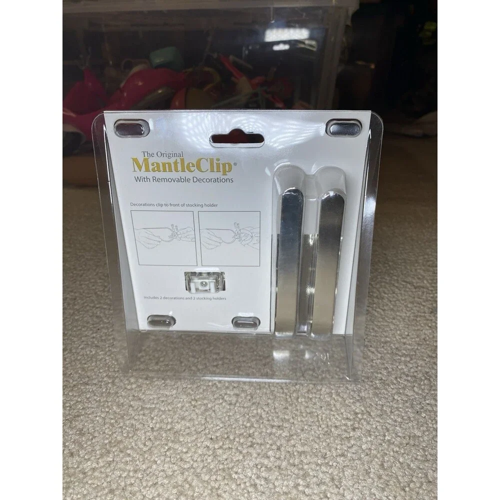 The Original MantleClip Silver Snowflake Stocking Hangers Lot of 4